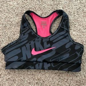 Nike pro sports bra